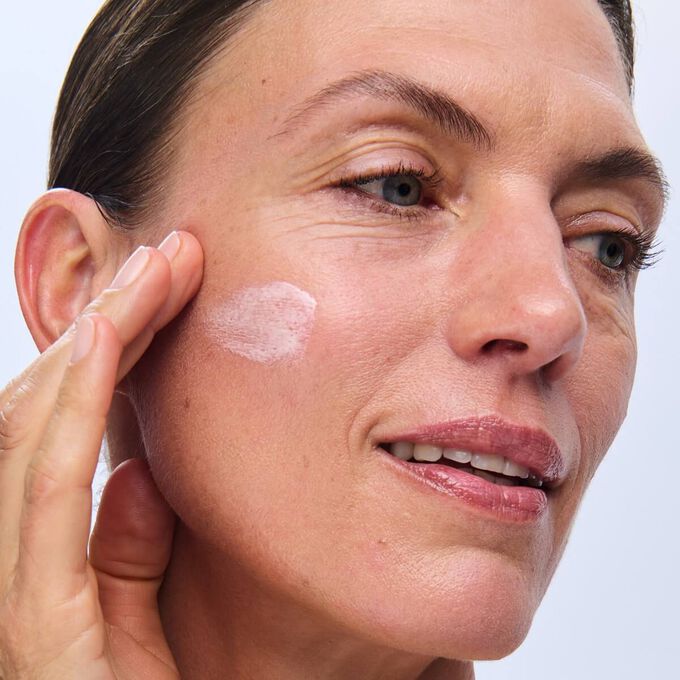 SOS Primer Pink - Atténue les signes de fatigue