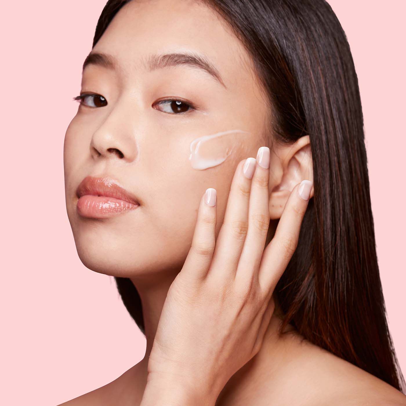 V Shaping Facial Lift | CLARINS®