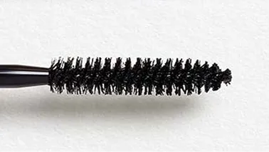 Brosse Mascara Supra Volume pour des cils visiblement plus épais